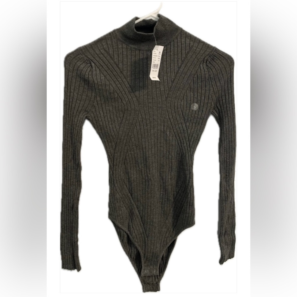 Kendall & Kylie | Grey High Neck Long Sleeve Bodysuit (Size: S)